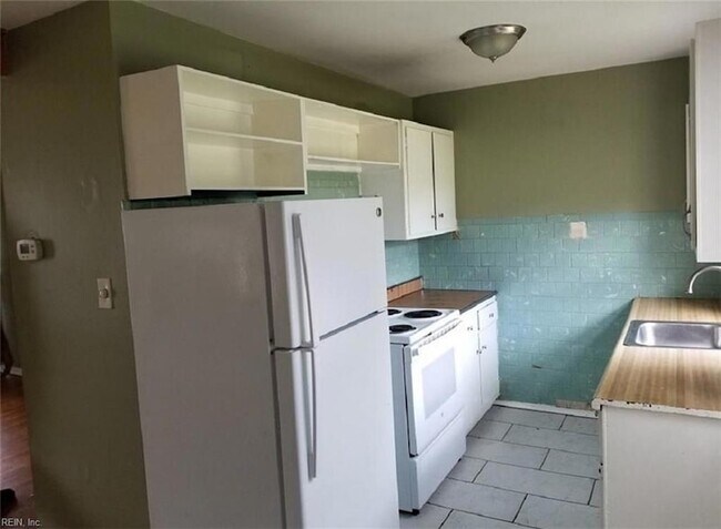 Foto del edificio - 7108 Chryslon Ln