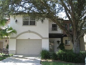 Building Photo - 1132 Ave De Las Casas
