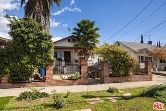 Building Photo - 1538 Mariposa Ave