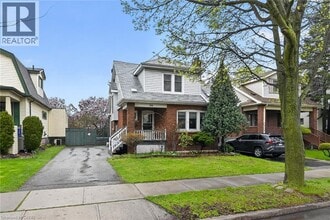 Building Photo - 76 Wexford Ave S