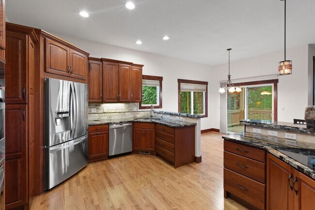 Foto del edificio - Beautiful Ranch-Style Home in Paragon Poin...