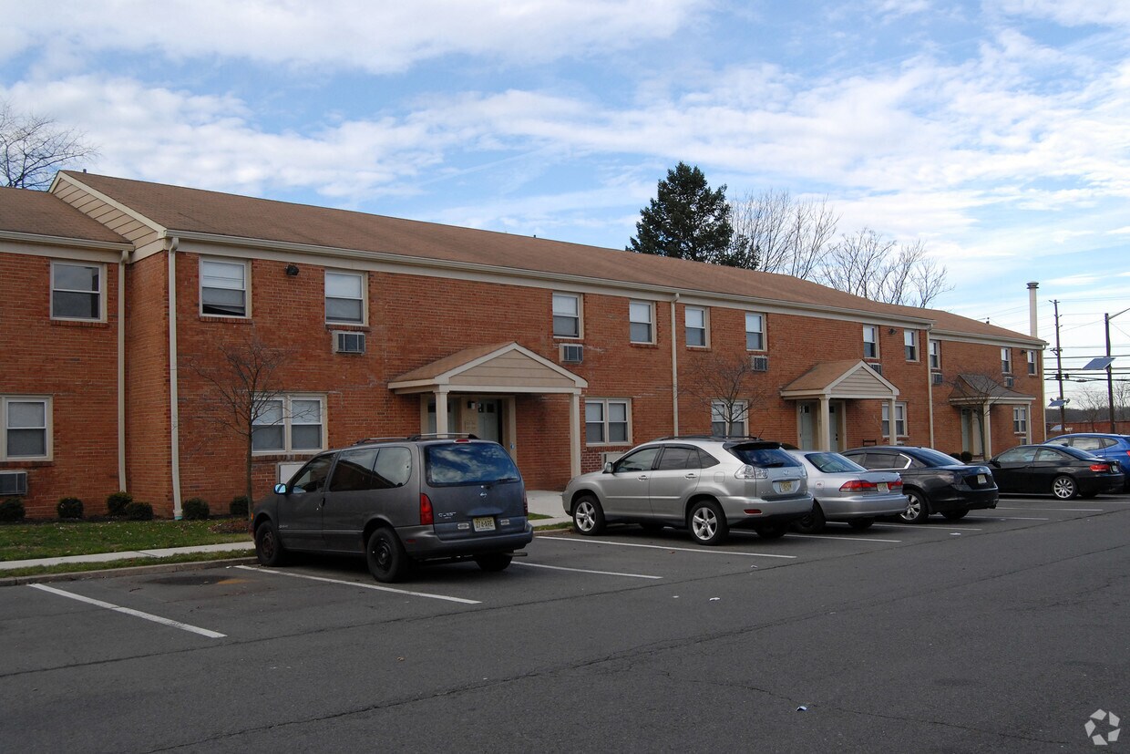 Building Photo - Polo Ridge Apartments