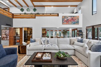 Building Photo - 107 Rufous Ln