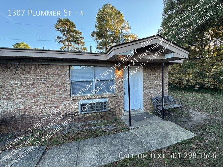 Foto principal - 1307 Plummer St