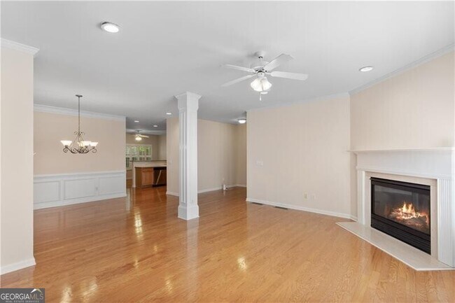 Foto del edificio - 1886 Greystone Oaks Way