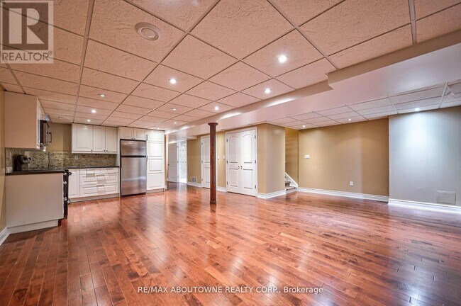 Photo du bâtiment - 104 Cabinet Crescent