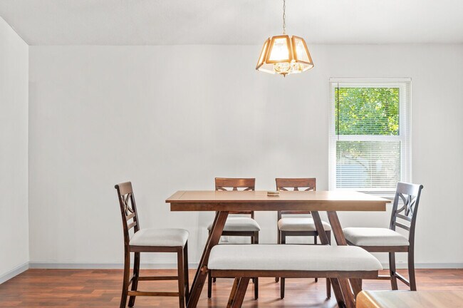 Building Photo - 8209 Parsley Ln