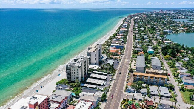 Building Photo - 15462 Gulf Blvd