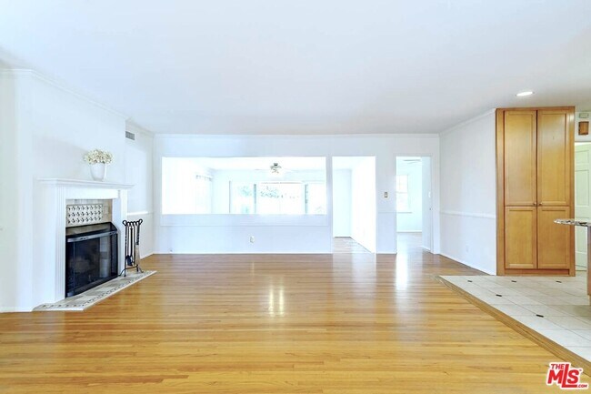 Foto del edificio - 837 Stephen Rd