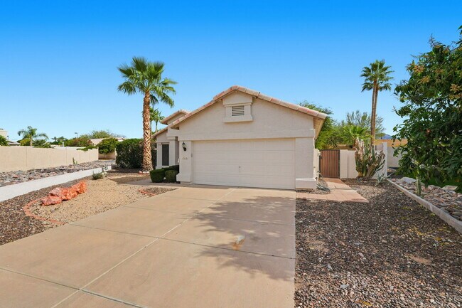 Building Photo - 15121 N 93rd Way