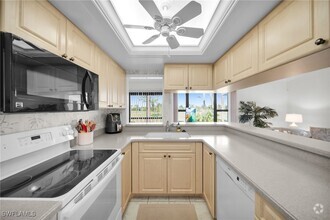 Building Photo - 5625 Trailwinds Dr