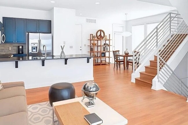 Building Photo - Spacious 2BR Condo in Kansas City