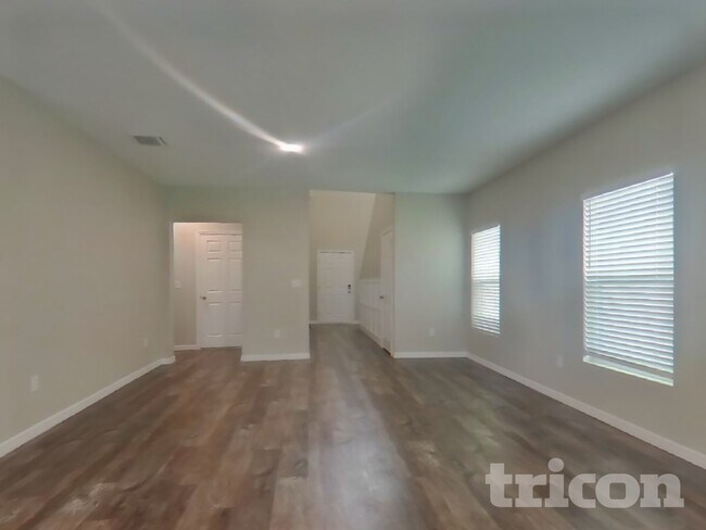 Foto del edificio - 12930 Oak Hill Way