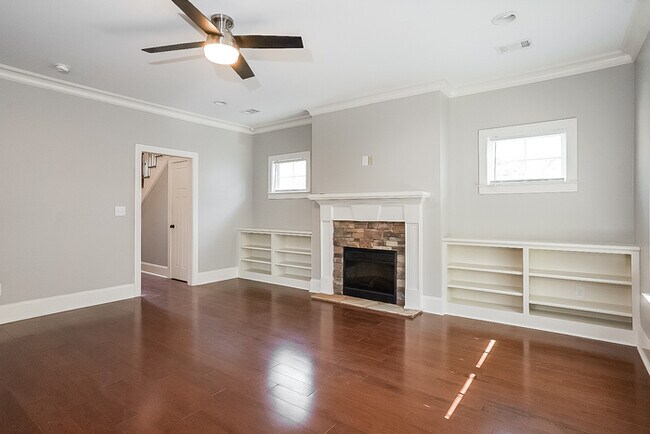 Foto del edificio - Inviting 3-Bedroom Home