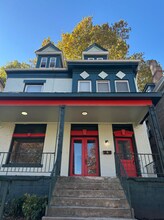 Building Photo - 755 Chislett St