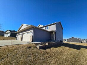 Building Photo - 4104 Mourning Dove Dr