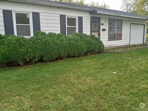 Building Photo - 2460 Talandis Dr