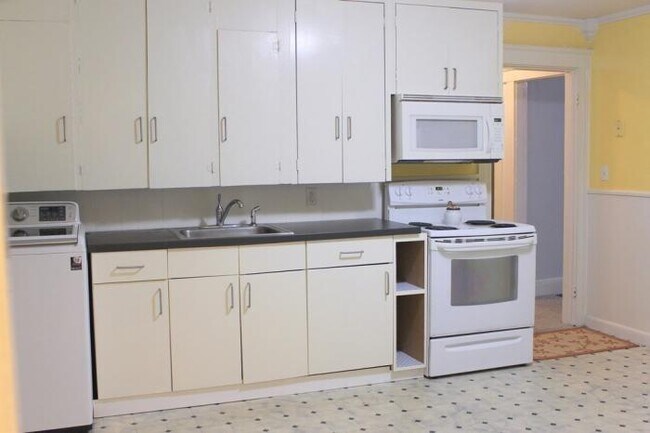 Foto del edificio - 2 bedroom in Quincy MA 02169