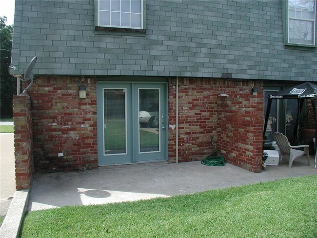 Building Photo - 3920 Scruggs Dr