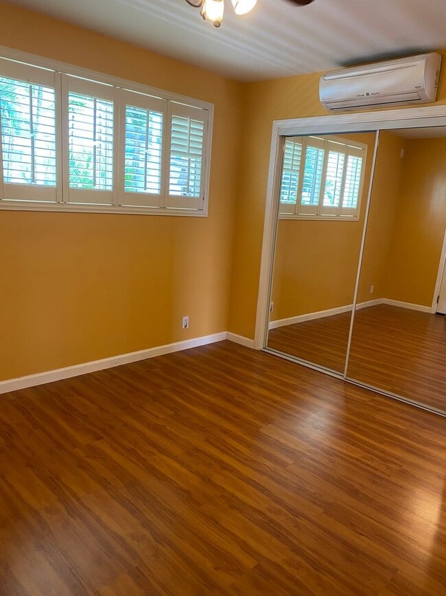 Foto del edificio - Conveniently Located 2 bedroom, 1 bath uni...