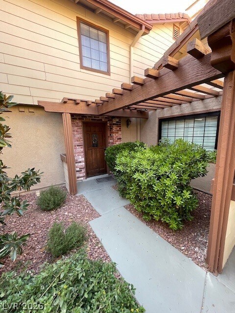 Foto del edificio - 3283 Dawnflower St