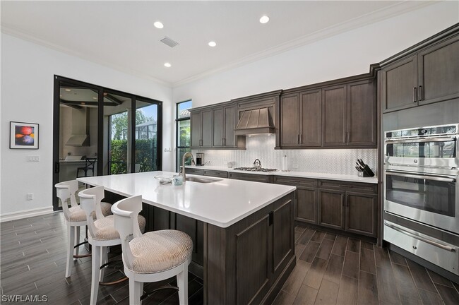 Building Photo - 7502 Florentina Way