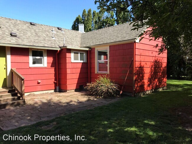 Foto del edificio - 2 br, 1 bath House - 3094 Stark St