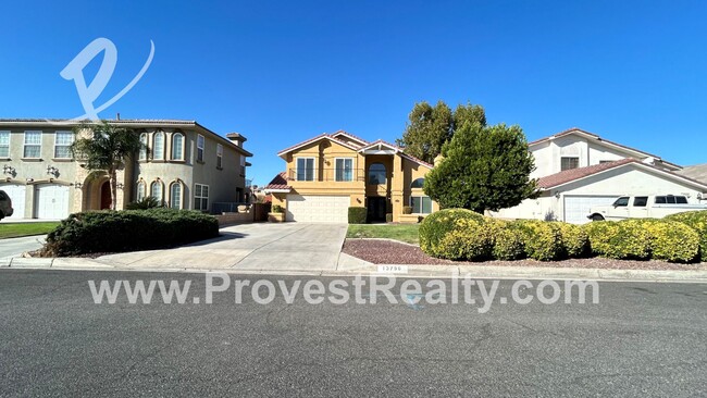 Foto del edificio - 4 Bed 3 Bath Spring Valley Lake Home On Th...