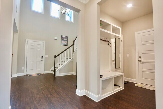 Building Photo - 103 Graceful Sedge Way