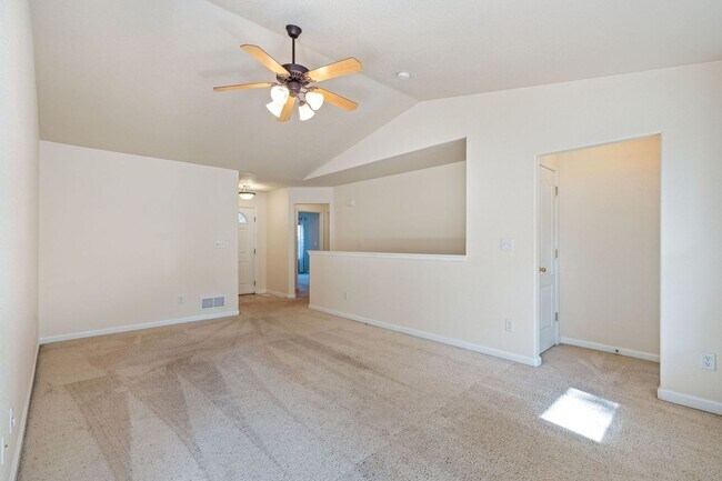 Foto del edificio - 3 Bedroom, 2 Bath Patio Home Now Available!