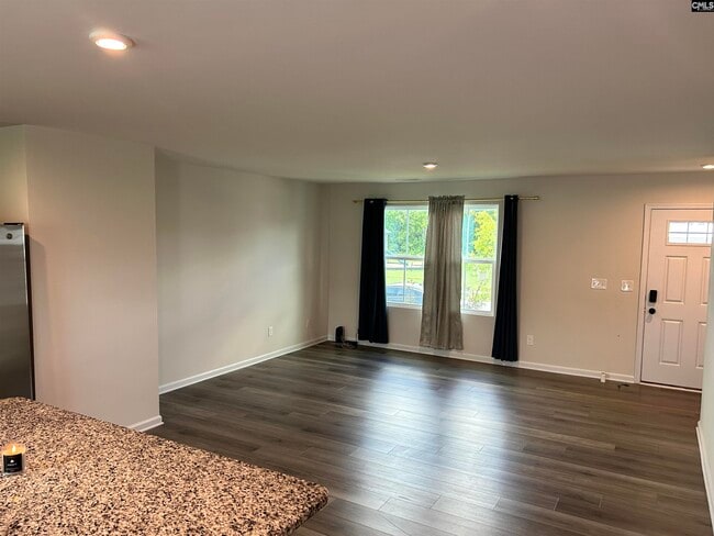 Building Photo - 3032 Blue Brook Ln