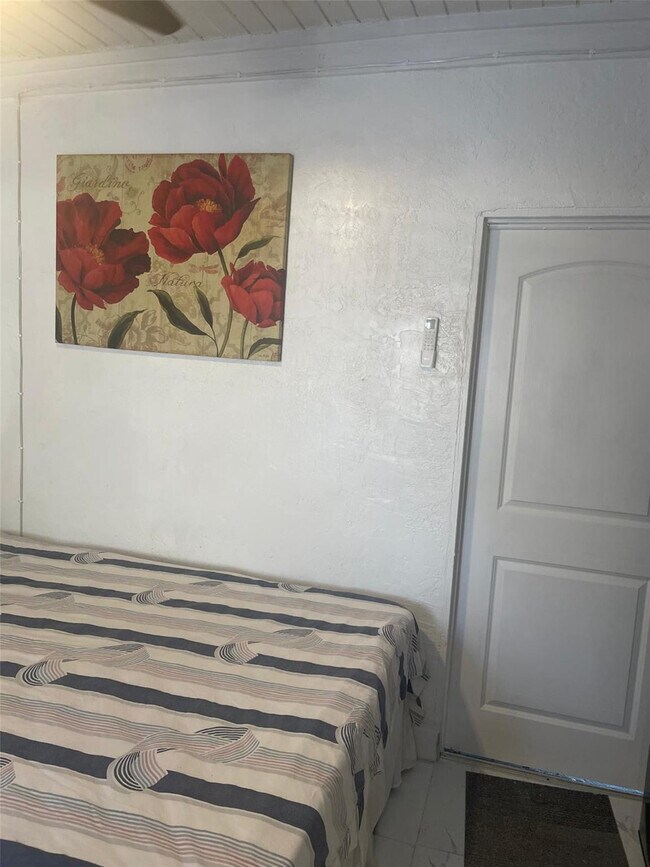 Foto del edificio - 408 SW 68th Ave