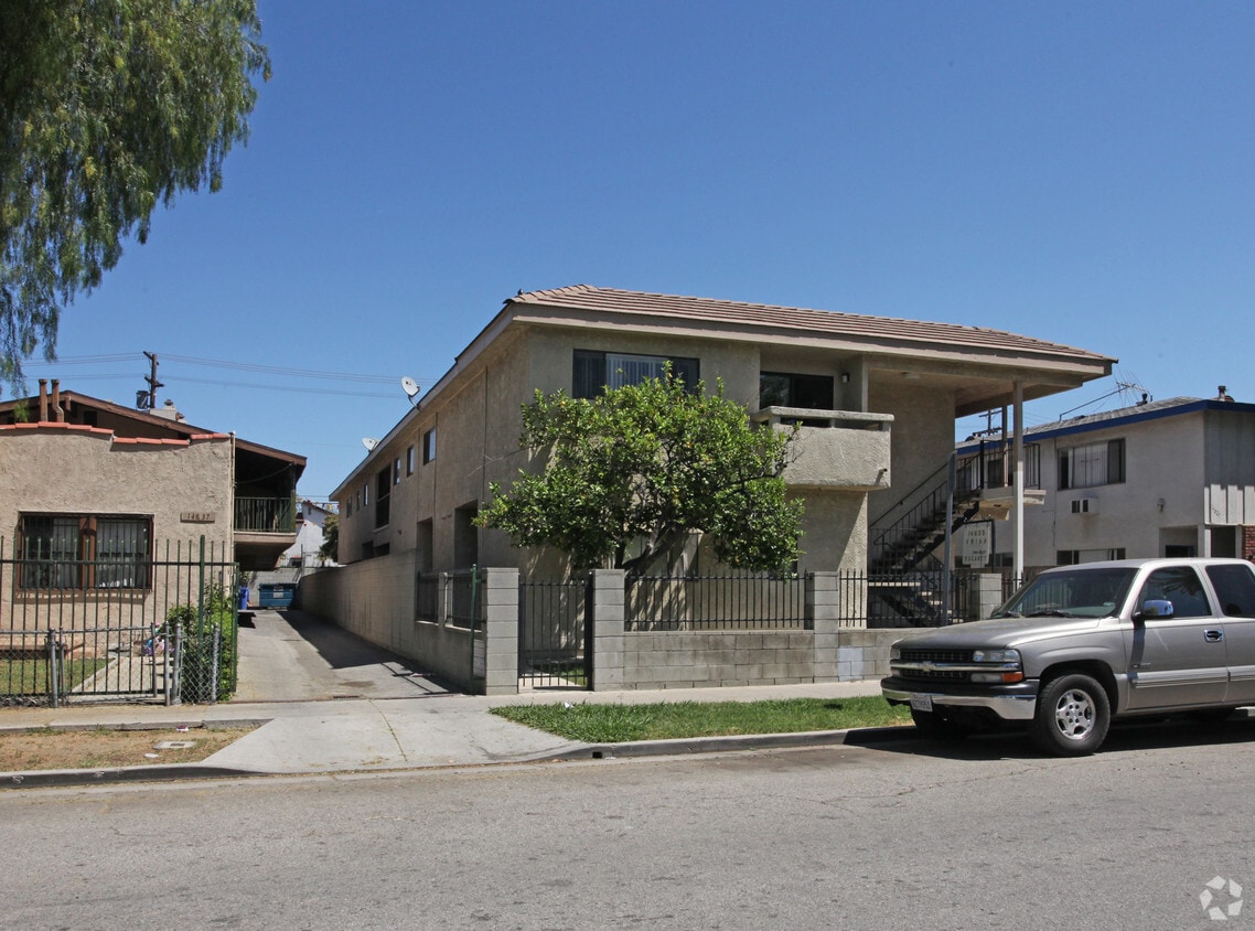 Building Photo - 14833 Friar St