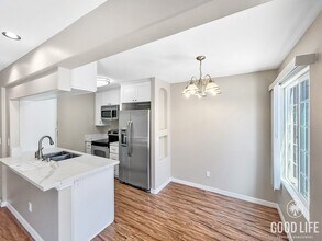 Building Photo - 5252 Balboa Arms Dr