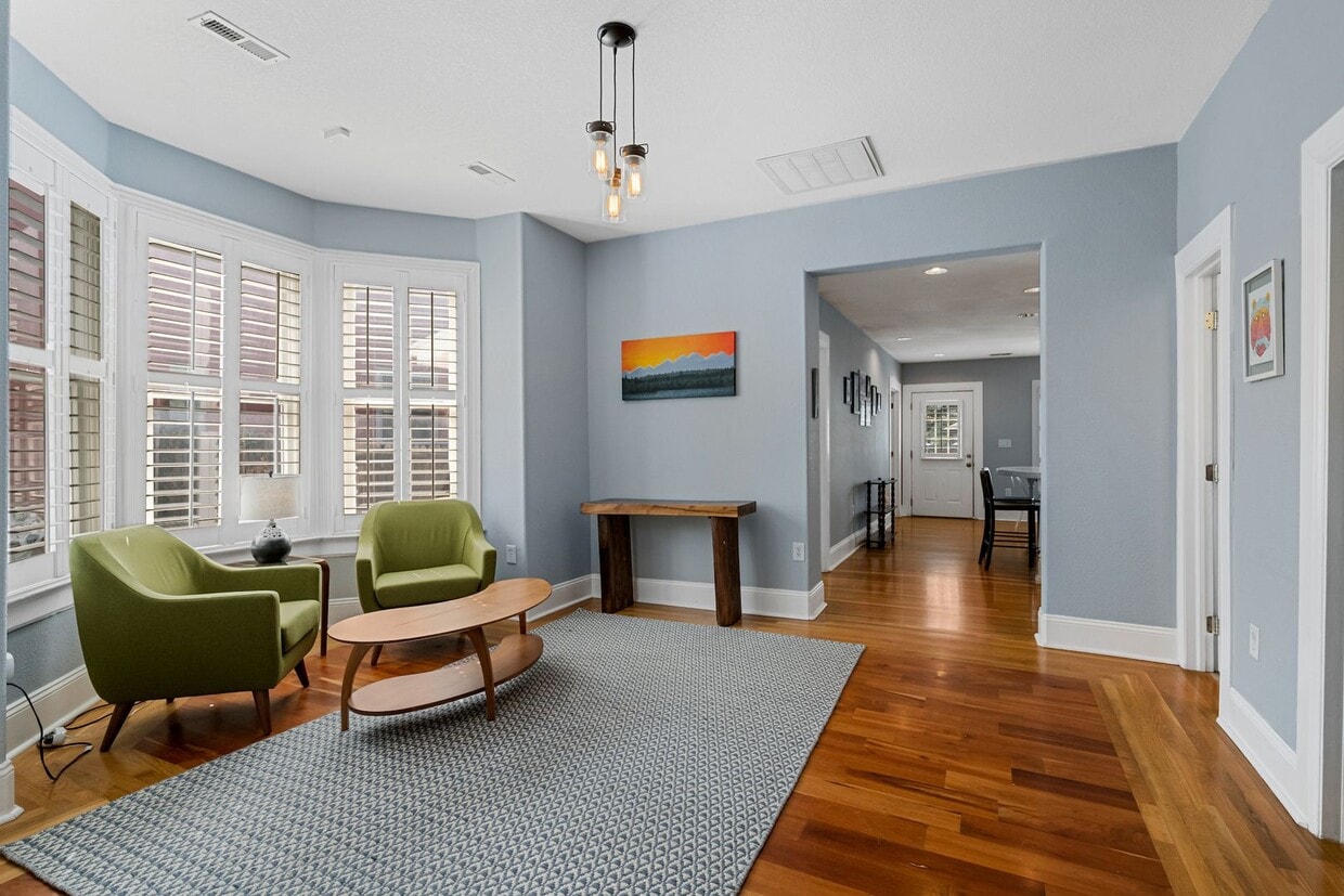 Foto principal - 2985 S Cherokee St