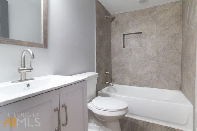 Building Photo - 3745 Feldwood Pl