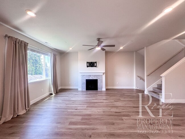 Building Photo - 4219 Nettle Dr SE