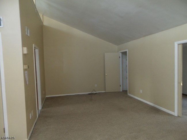 Building Photo - 405 Mohegan Cir
