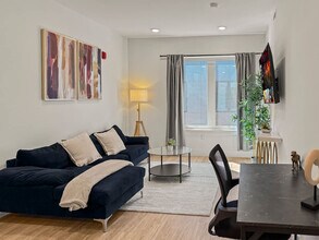 Building Photo - 2400 E Huntingdon St