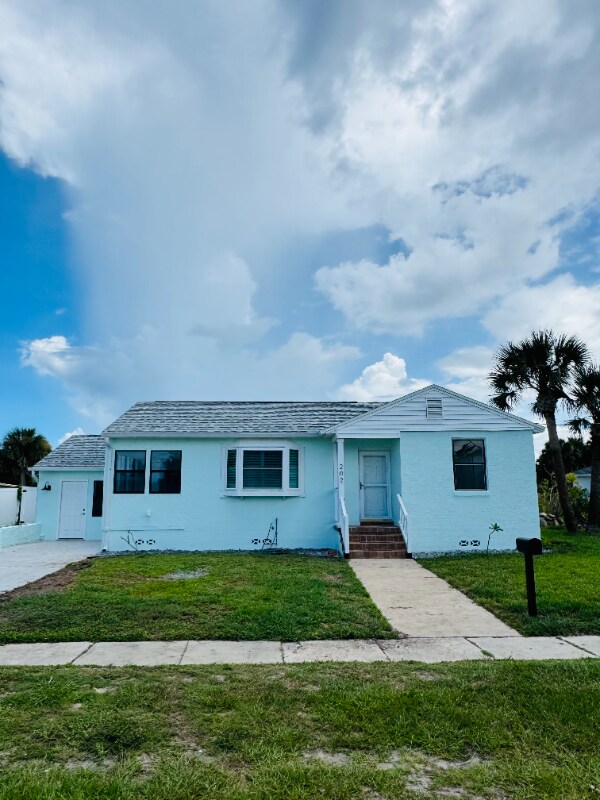 Primary Photo - 202 Bosarvey Dr