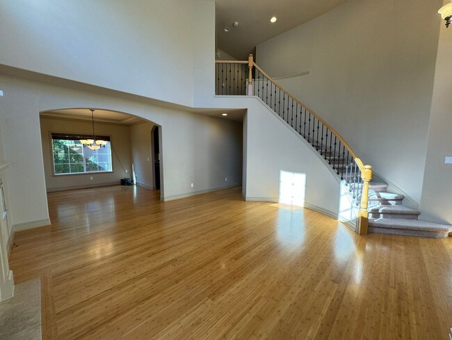 Foto del edificio - 5Bd/2.5Ba Bellevue Home