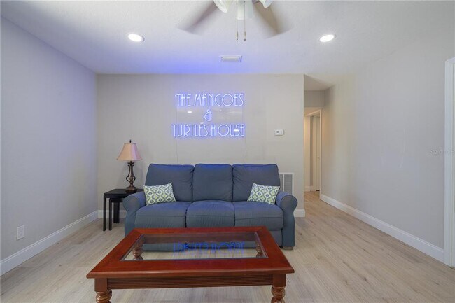 Foto del edificio - 1520 70th Ave N