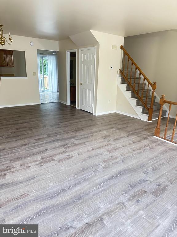 Building Photo - 7122 Cipriano Springs Dr
