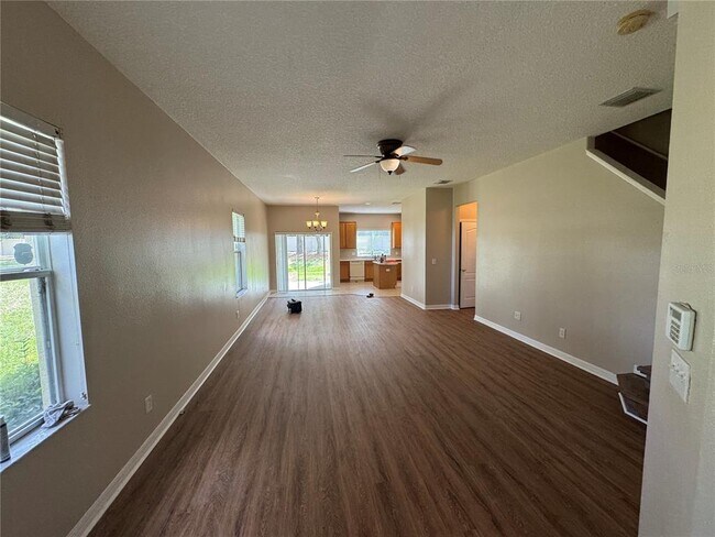 Foto del edificio - 10625 Shady Falls Ct