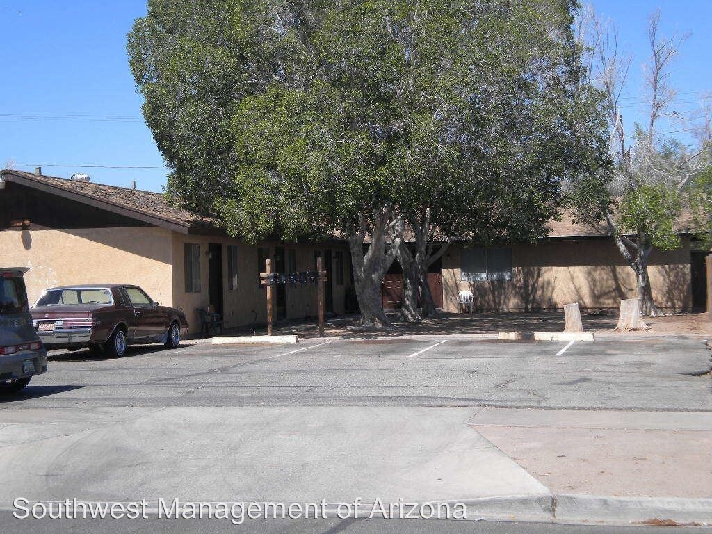 Primary Photo - 1070 S 6th Ave