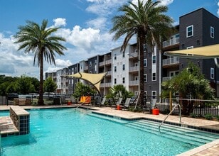 Building Photo - Anthem House