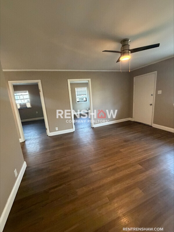 Foto del edificio - 913 Harrell Ave