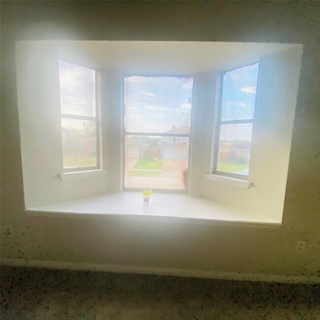 Foto del edificio - 6527 River Bluff Dr