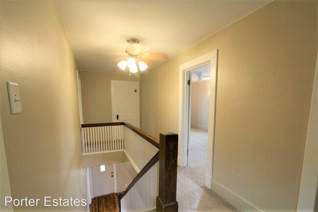 Building Photo - 3 br, 1 bath House - 615 N. First St.