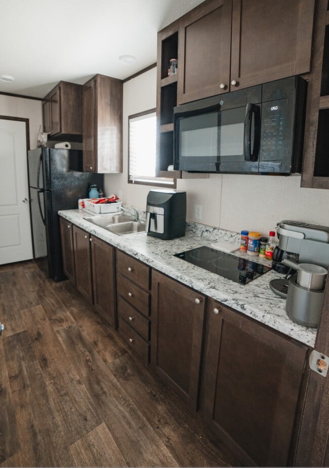 Building Photo - 36 Herring Rd